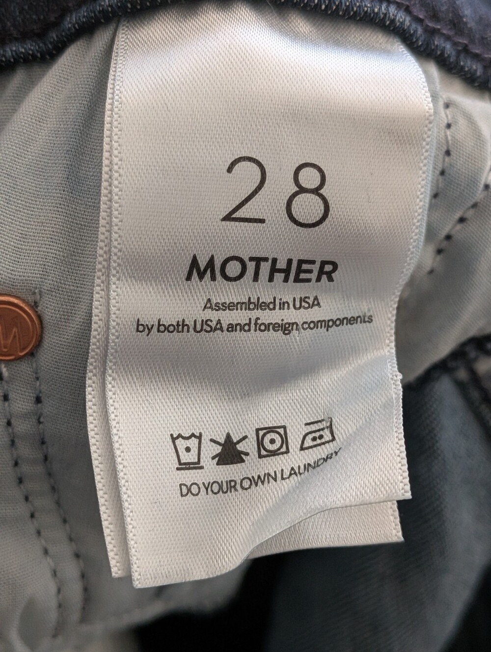 MOTHER Jeans Women's 28 The Weekender Fray Mint Condition Flare - Picture 6 of 13